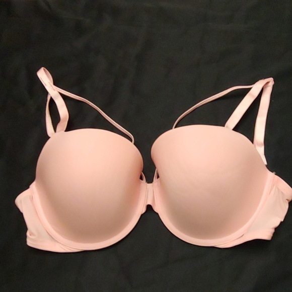 Victoria's Secret Other - NWT Victoria's Secret 36DD lined demi bra